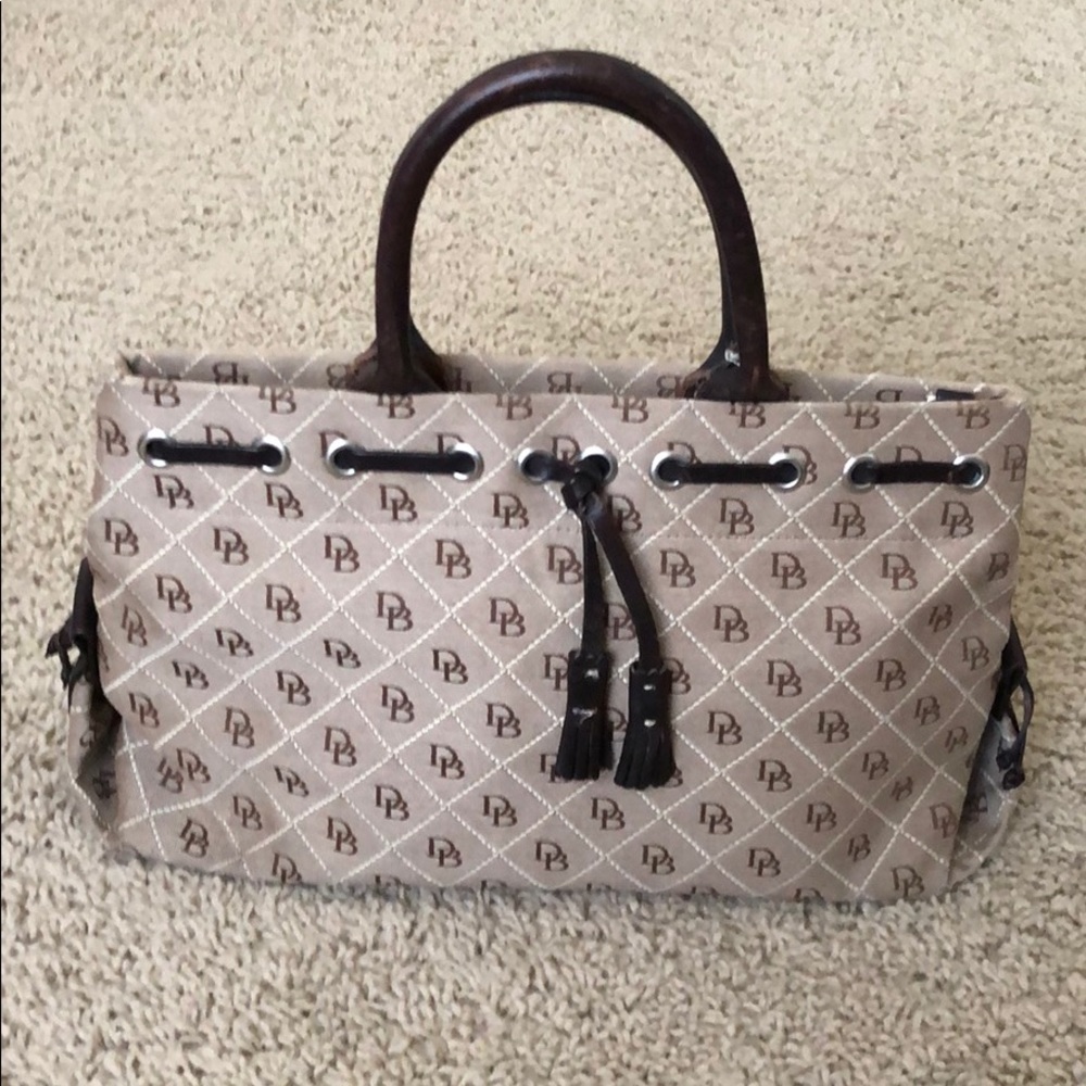 DOONEY & BOURKE HANDBAG